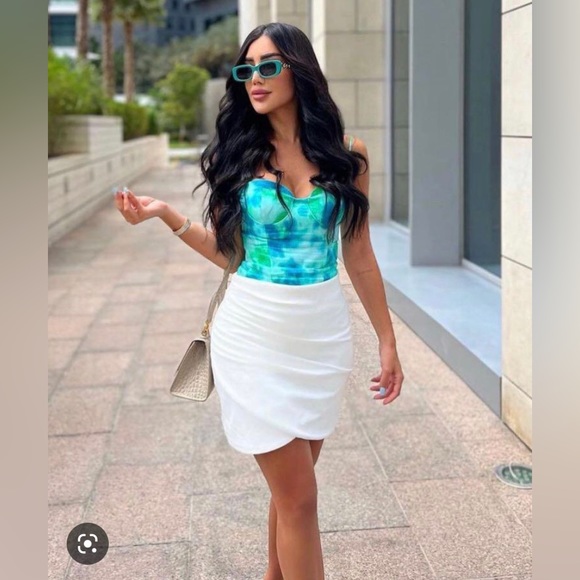 Zara satin bodysuit - Picture 1 of 4